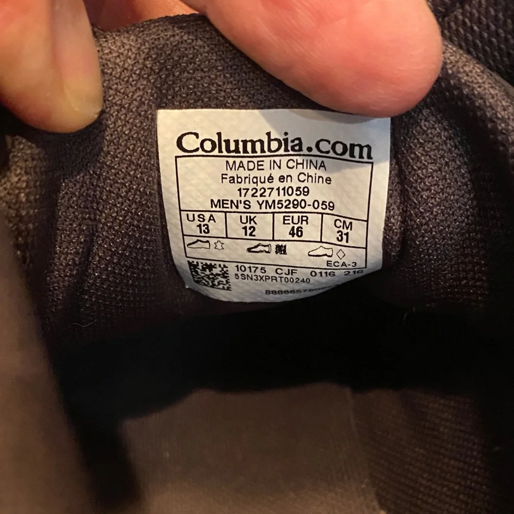 Columbia Three Passes leather Chukka boots Shoes